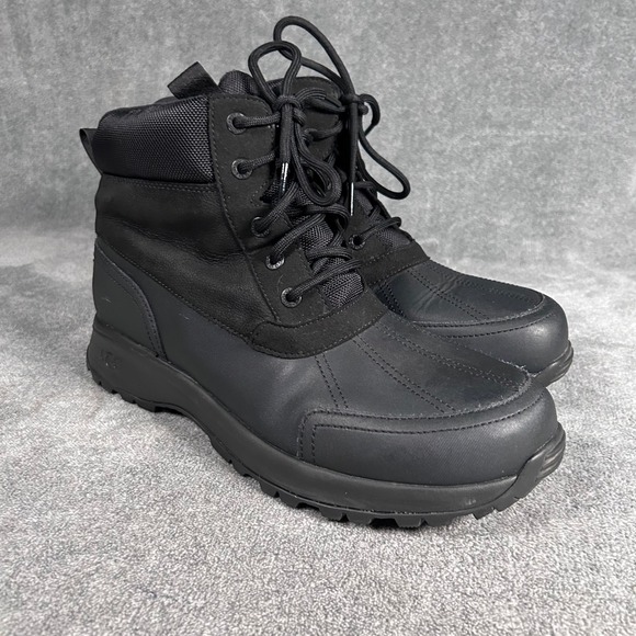 UGG Emmett Duck Boots Waterproof Black Leather Casual Lace Up Men's 11 - Picture 1 of 8